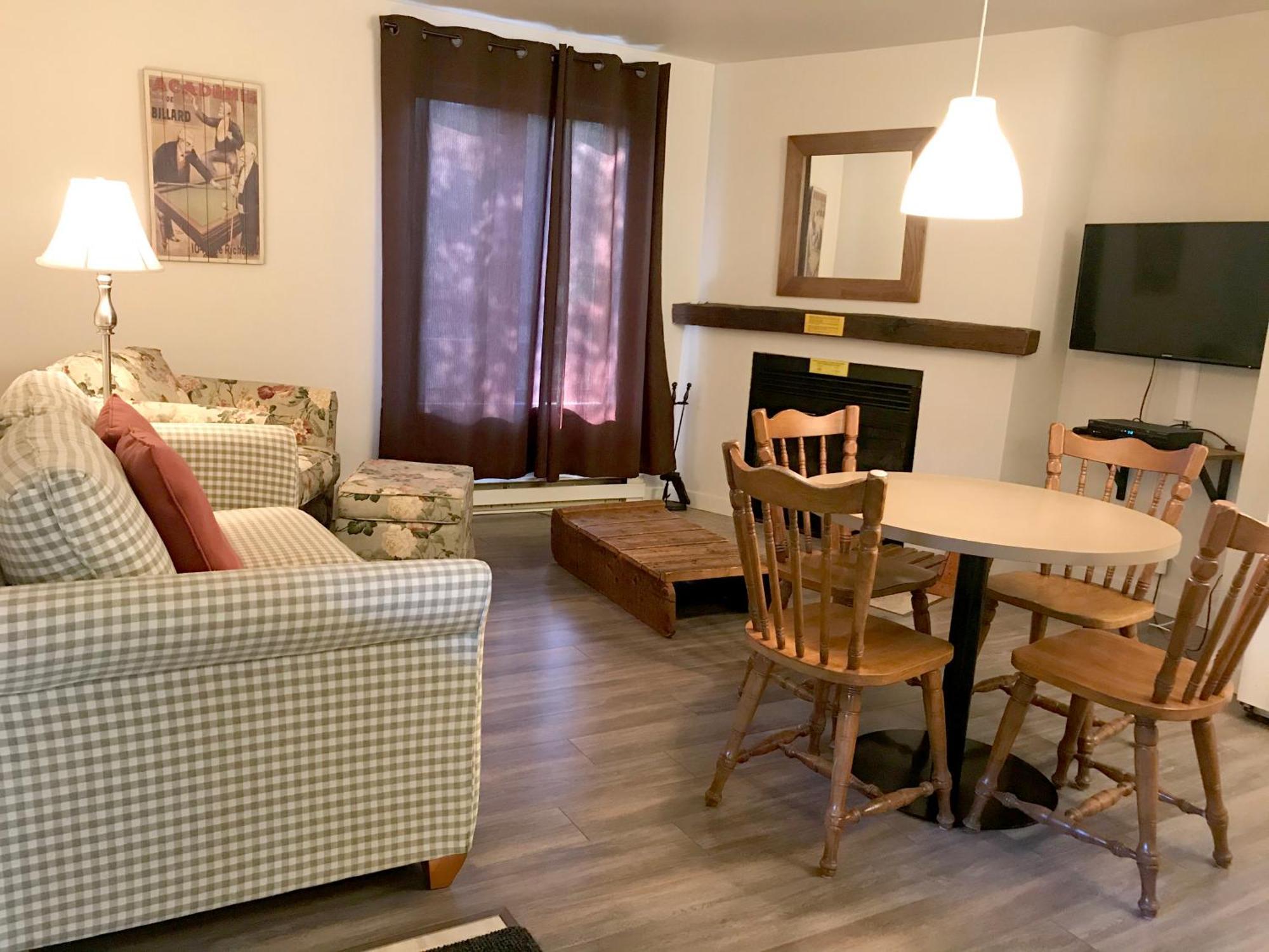 Chalets Montmorency Mont-Sainte-Anne Luaran gambar