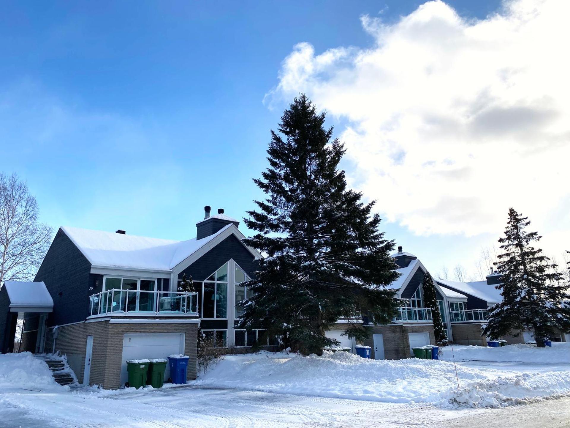 Chalets Montmorency Mont-Sainte-Anne Luaran gambar